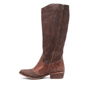 Matisse "Trouble" distressed leather tall western boots NEW Size 8